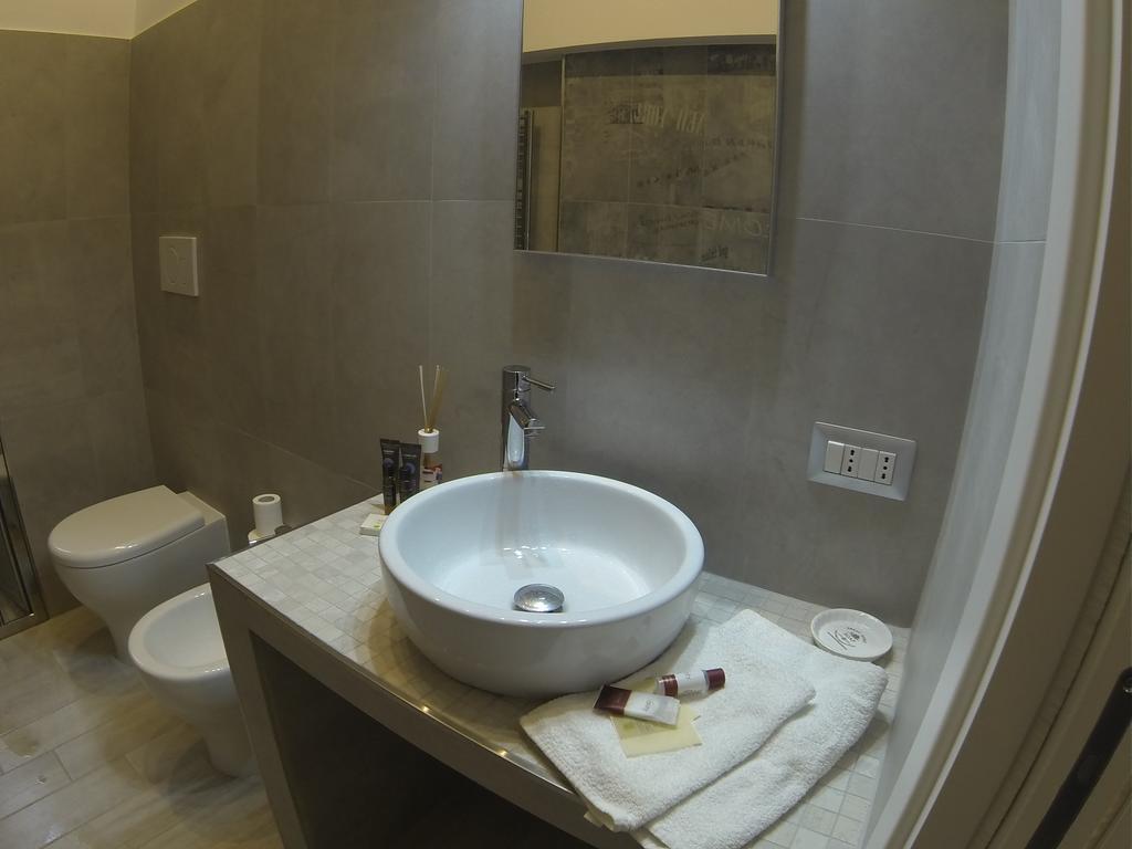 Suite Luisa Roma ภายนอก รูปภาพ
